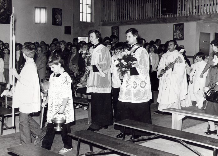 1983-08